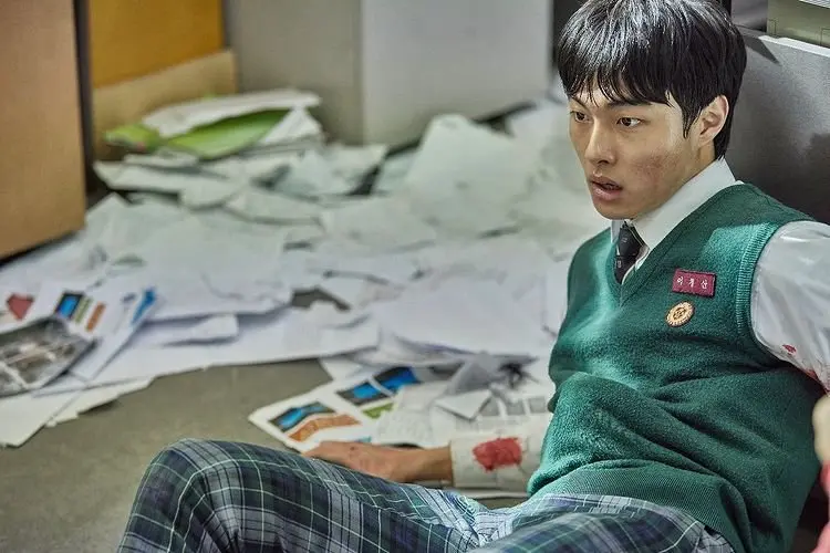 Akankah Lee Cheong San Bangkit Kembali di 'All Of Use Are Dead' Season 2? Berikut Penjelasan Sutradara