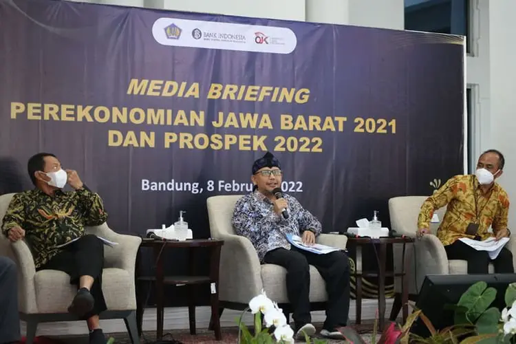 Foto: Diskusi Perekonomian Jawa Barat 2021 dan Prospek 2022