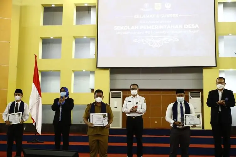 Setahun 2 Angkatan, Kades di Bogor Kuliah Non Formal di IPB University