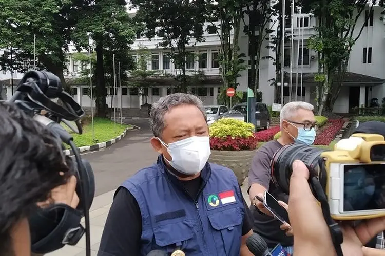 Yana Mulyana Minta Warga Tidak Panik dan Tetap Tenang Hadapi Omicron