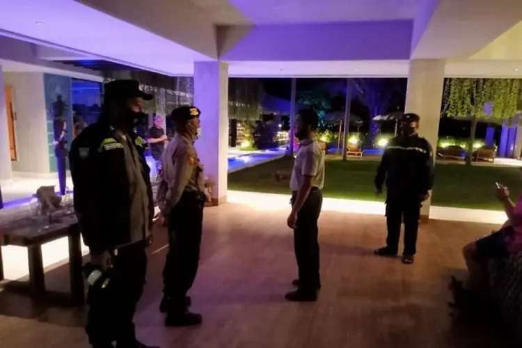 Sekumpulan Bule di Bali Pesta Hingga Larut Malam, Warga Geram, Polisi pun Bertindak