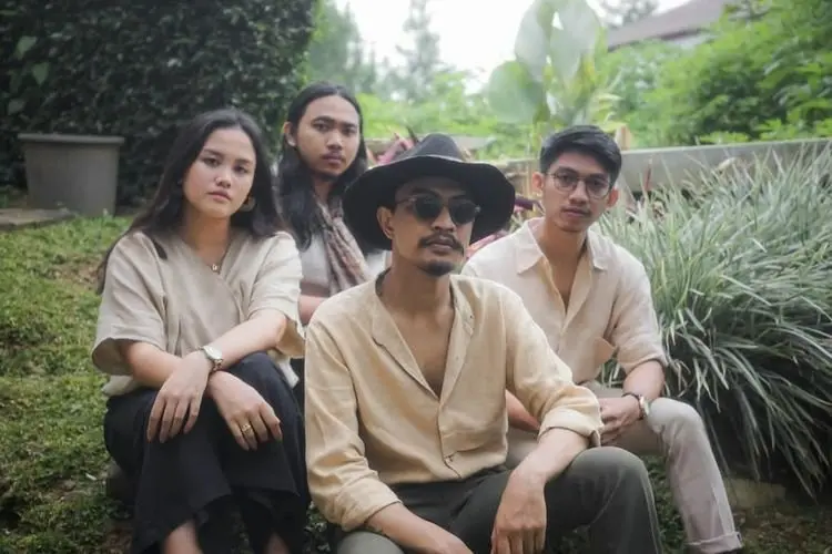 Lirik Lagu Belenggu - Amigdala