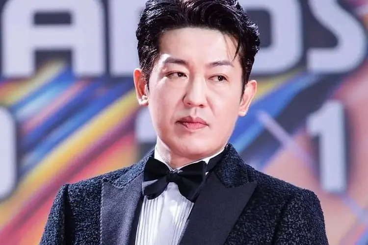 Heo Sung Tae 'Preman Squid Game' Dikonfirmasi Positif Covid-19