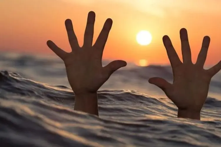 Diduga Jalani Ritual Perguruan, 23 Warga Jember Terseret Ombak Pantai Payangan