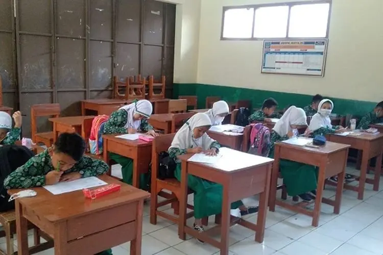 Resmi! PTM di Kabupaten Garut Disetop Mulai Senin 14 Februari 2022, Covid 19 Tak Terkendali