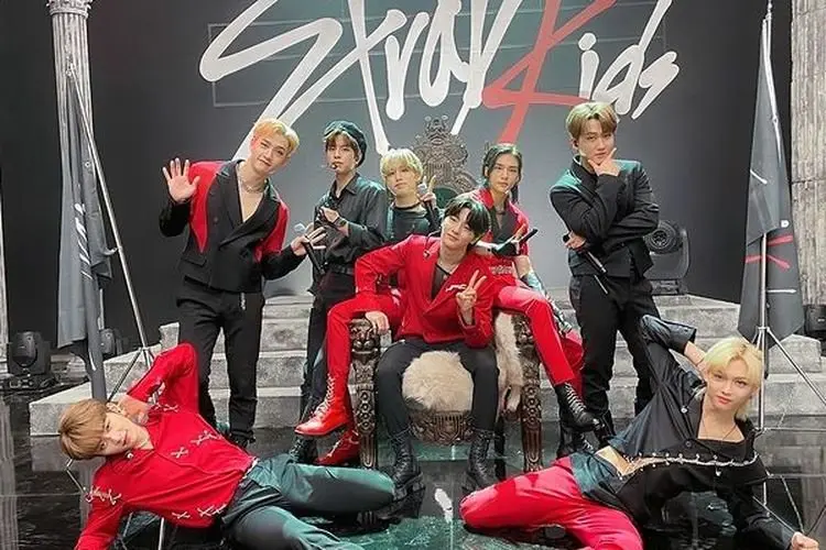 Stray Kidz Siap Comeback Maret Mendatang dengan Merilis Trailer 'ODDINARY'