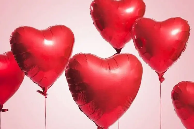Dress Code Merah, Arab Saudi Ikut Rayakan Valentine?