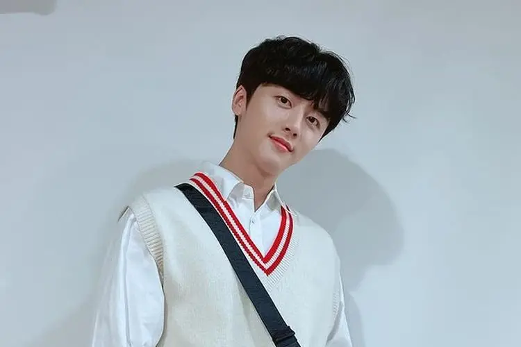 Susul Inseong, Youngbin SF9 Lakukan Tugas Wajib Militer Bulan Depan