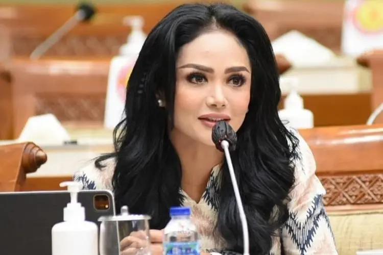 Krisdayanti Minta Permenaker JHT Ditunda, Belum Mendesak Diberlakukan Sekarang
