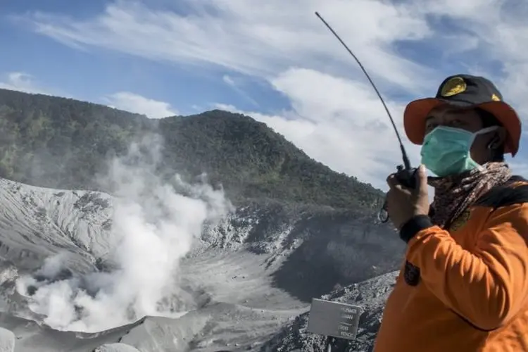 TWA Tangkuban Parahu Dibuka untuk Wisatawan, BPBD KBB Siagakan Petugas