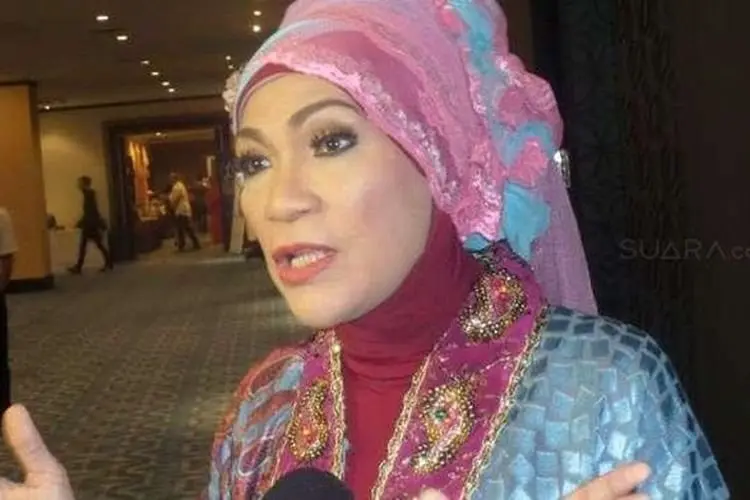 BREAKINGNEWS! Dorce Gamalama Meninggal Dunia