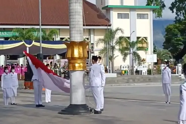 Bendera Merah Putih Gagal Naik Saat Upacara HJG ke-209, Ini Penyebabnya!