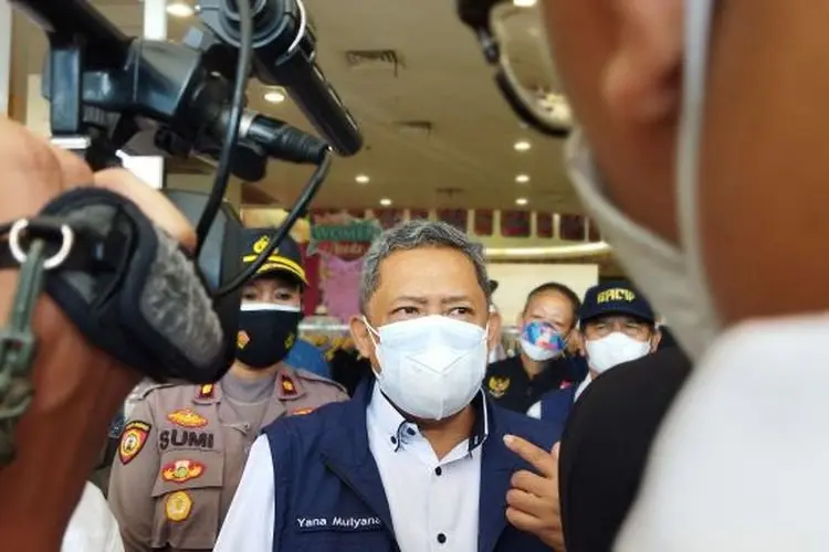 Meski Sudah Divaksin, Yana Mulyana Ingatkan Masyarakat Tetap Disiplin Prokes