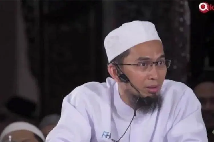 Hal Ini Bisa Bikin Suami Mati Syahid, Ustadz Adi Hidayat: Karena Berjuang di Jalan Allah