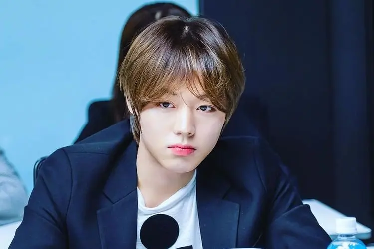 Park Ji Hoon Dikonfirmasi Jadi Pemeran Utama di Drama Sekolah Baru 'Weak Hero'