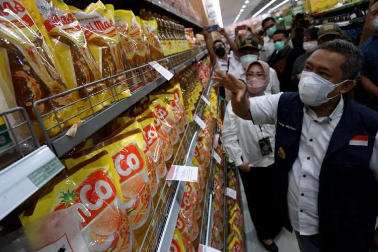 Foto: Ketersediaan Minyak Goreng di Kota Bandung Relatif Mencukupi