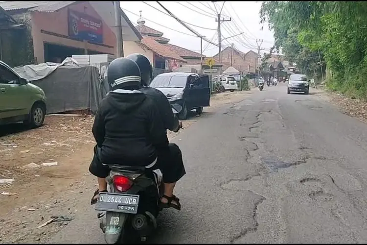 Pembangunan Jalan Selatan KBB Dimulai Lagi, Adang Prediksi Bakal Rampung Bulan Ini