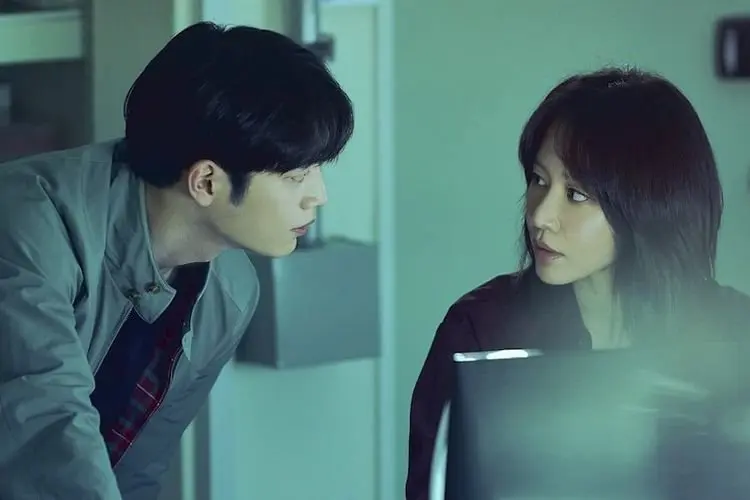 Spoiler Grid Episode 2: Kim Sae Ha Bekerja Sama dengan Jung Sae Byeok Tangkap 'Ghost'