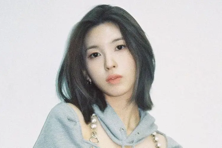 Bae NMIXX Positif Covid-19, Showcase Debut Girl Grup Baru Ditunda