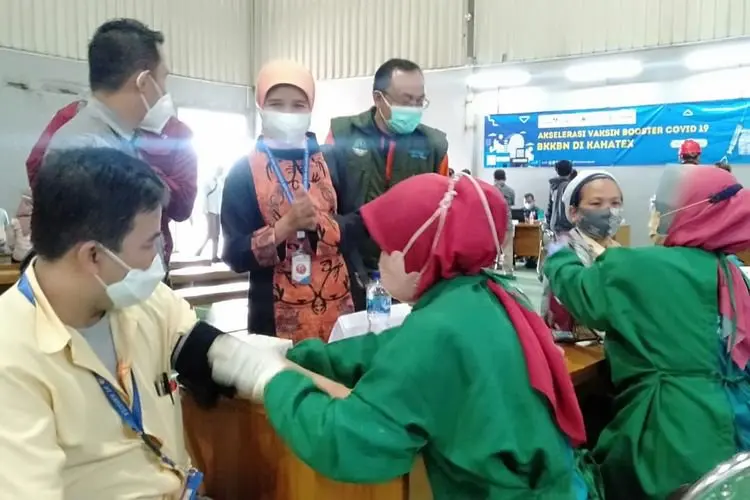 Percepat Capaian Vaksinasi, BKKBN Berikan Vaksinasi Booster Terhadap Karyawan Kahatex