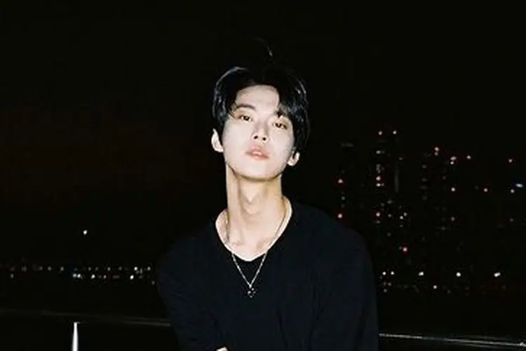 Resmi! Doyoung NCT Dikonfirmasi Bintangi Drama Romantis Baru 'To X Who Dont Love Me'
