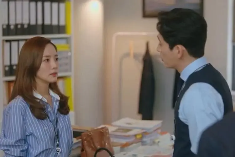 Spoiler Forecasting Love and Weather Episode 3 : Han Ki Joon Tuduh Jin Ha Kyung Tak Professional Saat Bekerja