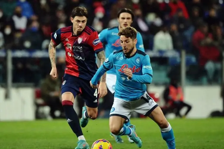 Napoli vs Cagliari Berbagi Poin Setelah hasil Imbang 1-1