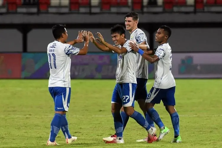 Inilah Jadwal 8 Laga 'Final' Persib Menuju Juara Liga 1, Robert Alberts: Sepak Bola yang Membunuh!