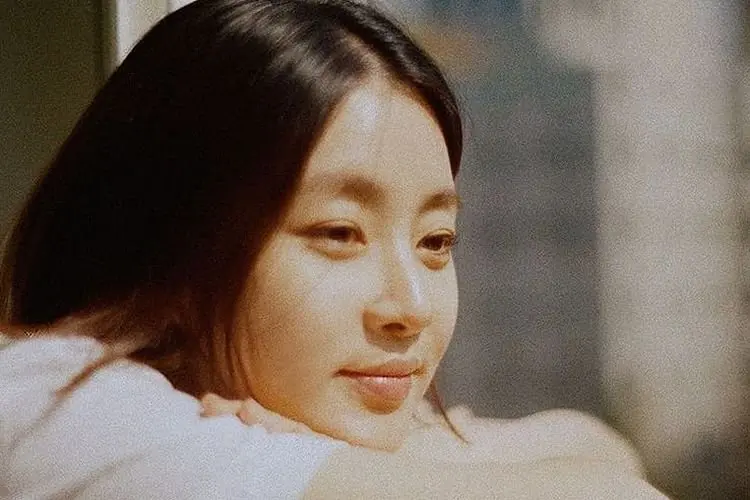 Akan Kembali ke Layar Kaca, Kang Sora Ditawarkan untuk Membintangi Serial Baru 'Can We Be Strangers?'
