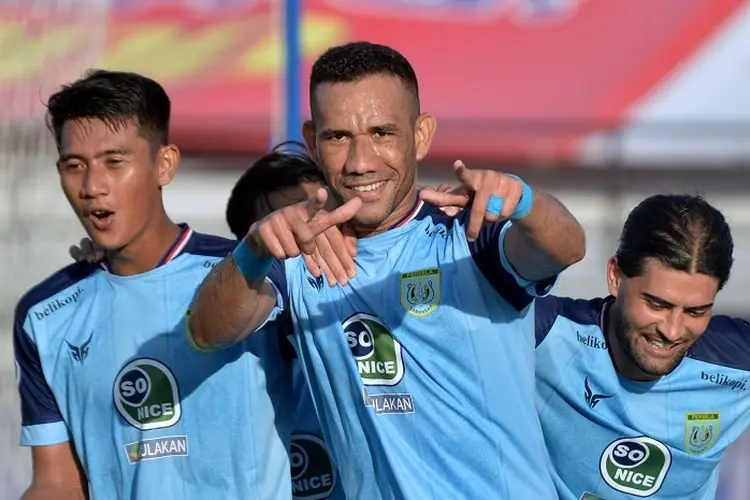 Tak Silau Nama Besar Persib, Pelatih Persela Ragil Sudirman Mantap Incar Poin Penuh