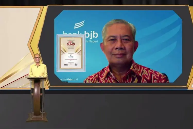 Bangkitkan Ekonomi saat Pandemi, bank bjb Terima Indonesia Best BUMD Awards 2022