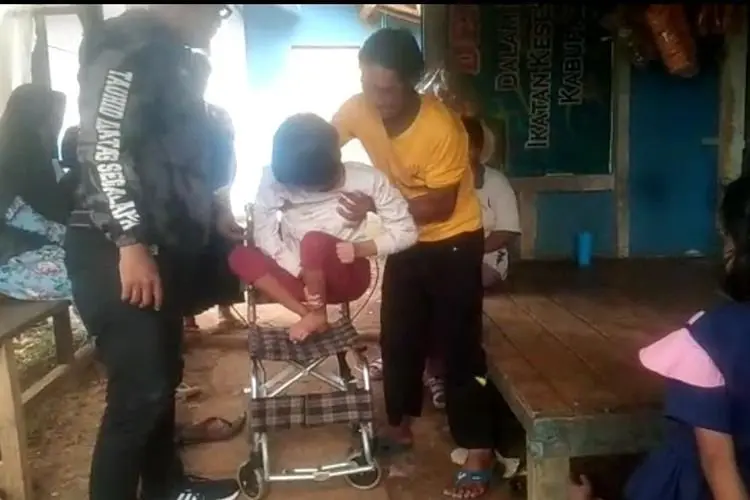 Bobotoh Taqwa Wujudkan Mimpi Fitri Anggraini Miliki Kursi Roda