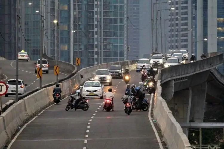 Polda Metro Gelar Operasi Keselamatan Jaya, Ini Daftar Tujuh Pelanggaran yang Bakal Kena Tilang!