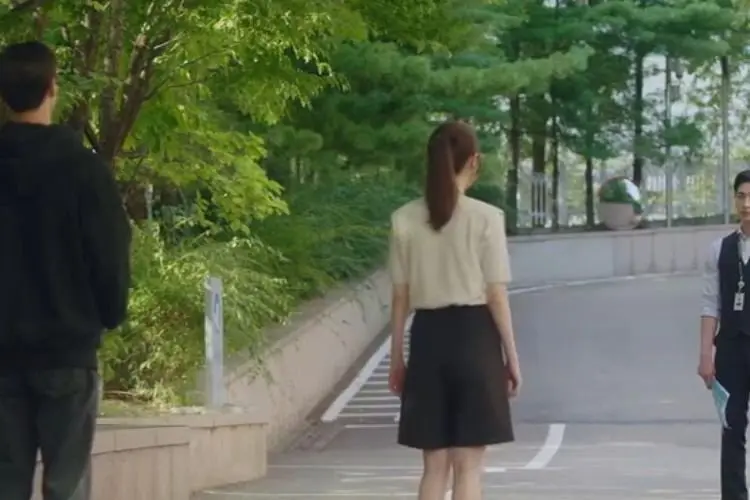 Spoiler Forecasting Love and Weather Episode 5: Han Ki Joon Pergoki Yoo Jin dengan Lee Shi Woo