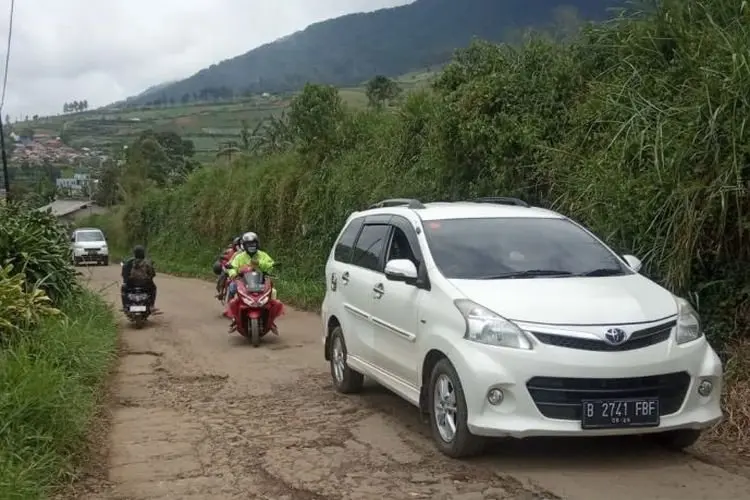 Jalur Puncak II Primadona Pengendara  Atasi Kemacetan di Kawasan Puncak