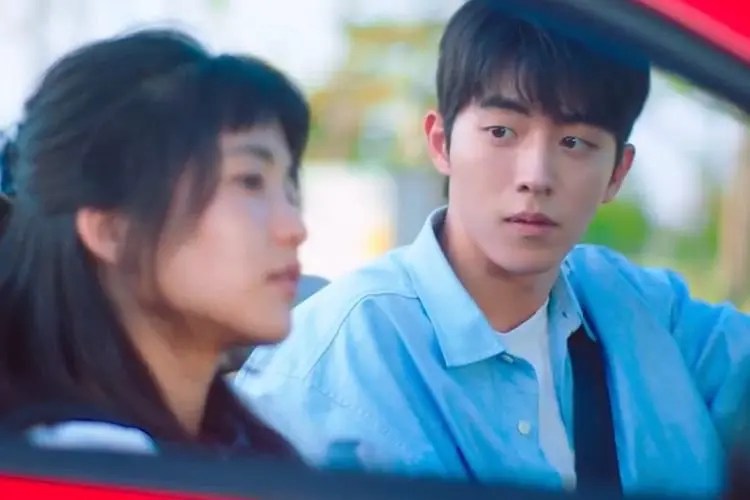 Spoiler Twenty Five Twenty One Episode 4: Baek Yi Jin Bantu Selamatkan Na Hee Do dari Sosok Ini