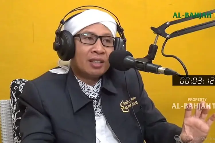 Suami Jangan Pelit dan Paksa Istri Cuci Baju, Buya Yahya: Agar Rumah Tangga Bahagia!