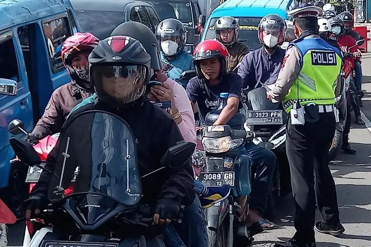 Puncak Terus Dihantui Macet, Anggota DPR RI Ini Merasa Negara Tak Hadir