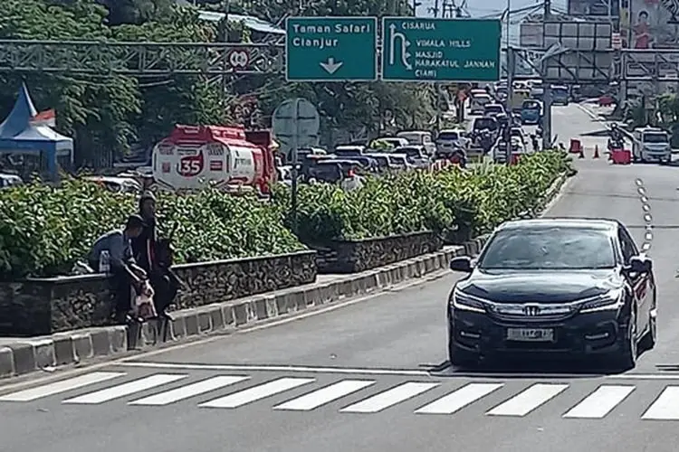 Inilah Tujuh Langkah Mengatasi Kemacetan Puncak dan Simpang Ciawi