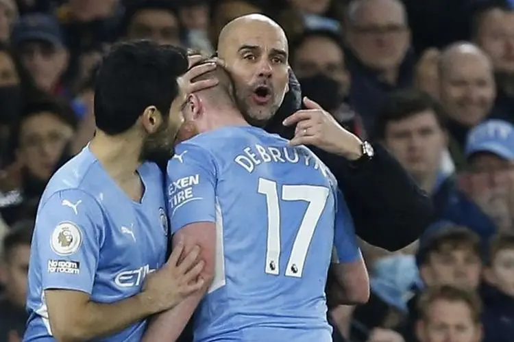 Cukur Menchaster United 4-1, Pep Guardiola Girang Pemain City Masih Haus Menang