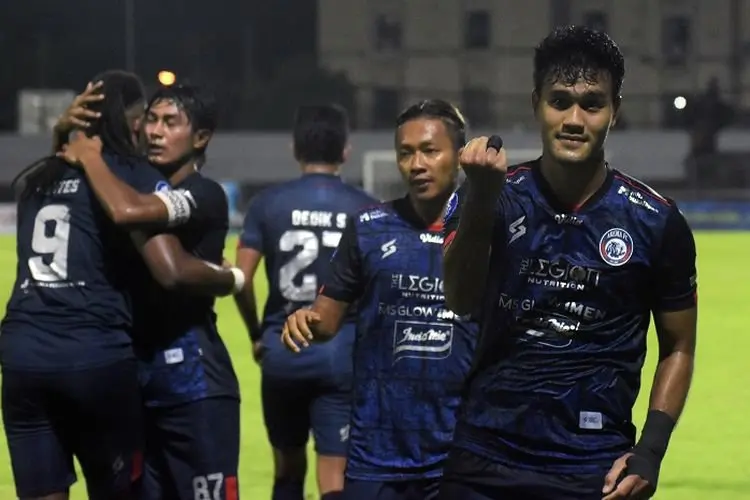 Kapten Arema Johan Farizi Sebut 'Biasa Saja' Menatap Duel Krusial Lawan Persib