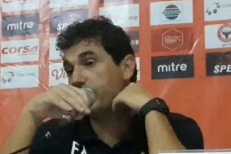Jelang Arema vs Persib, Eduardo Almeida: Duel Dua Tim Besar, Ini Laga Sulit!