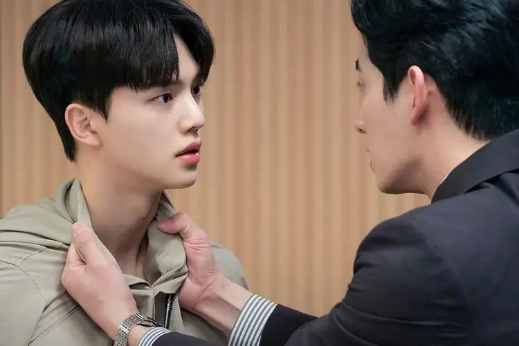 Spoiler Forecasting Love and Weather Episode 8: Pertengkaran Lee Shi Woo dan Han Ki Joon Kian Panas Gegara Ini