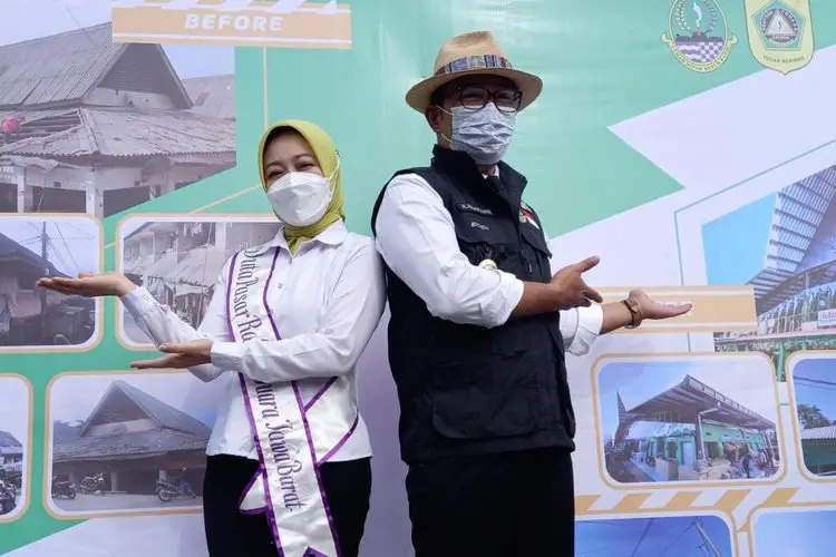 Dikunjungi Arab dan Clarissa Beserta Keluarga, Ridwan Kamil Langsung Jadi Fotografer Prewed