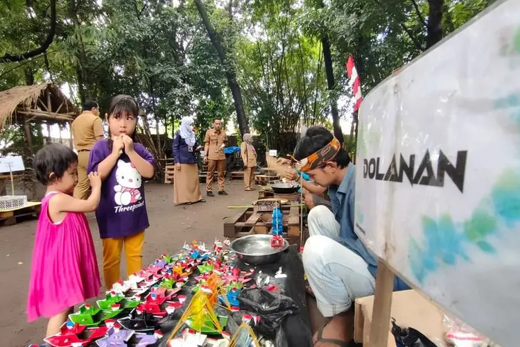 Latar Wingking Wadah Perkumpulan Para Komunitas dan Wisata Jadul Menjanjikan