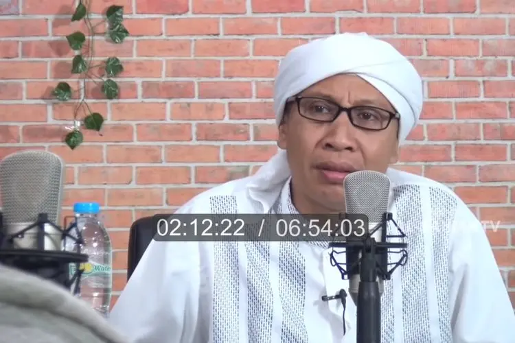 Pertanyaan Pranikah dari Buya Yahya Ini Bisa Mencegah Jadi Suami Durkaha!