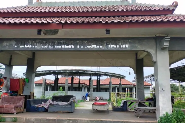 Habiskan Dana Miliaran Rupiah, Pusat Kuliner Pasar Batik Kini Terbengkalai