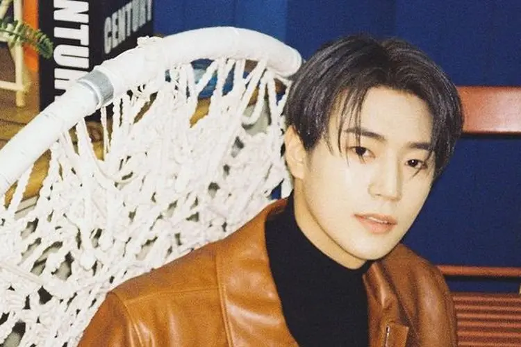 Bintang 'Semantic Error' Park Seo Ham Mulai Lakukan Tugas Waji Militer Hari Ini