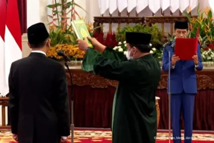 RESMI! Jokowi Lantik Kepala Otorita IKN