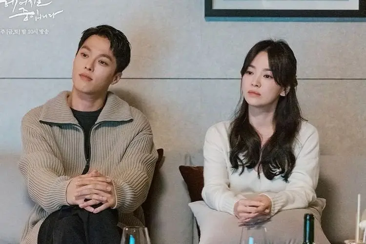 Jang Ki Yong Ceritakan Kunjungan Song Hye Kyo saat Wajib Militer: Memberi Saya Banyak Kekuatan